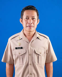 นายชุมพร อำนวยผล.jpg