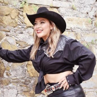 Erika Renée le Regala a Monterrey su Versión Extendida del Amor