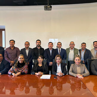 Acuerdan trabajar en equipo sector de obras públicas y nuevo consejo directivo de FECAPEQ