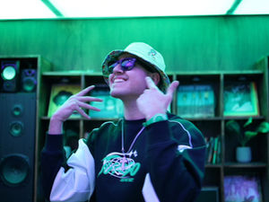 El Reggaetón Recibe una Transfusión de Adrenalina: Marcosth3frog Suelta "MUERDEME"