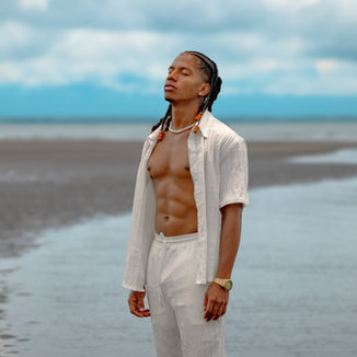 El Afrobeat Tiene Código Postal: ChriXtian Cifuentez Trae el Sabor de Buenaventura