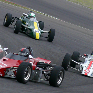 Enrique Contreras imbatible en la segunda fecha del Campeonato del Club Formula Ford Vintage 