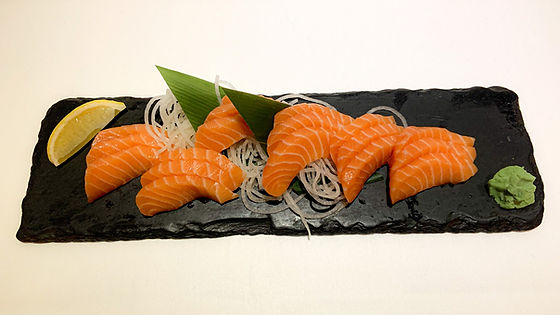 (L) Salmon Sashimi (16 pcs)