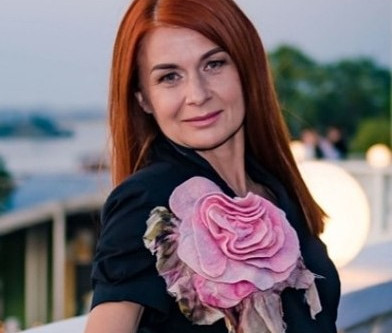 Elena 247