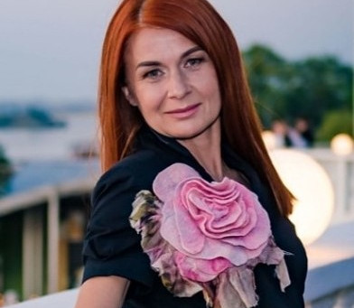 Elena 247
