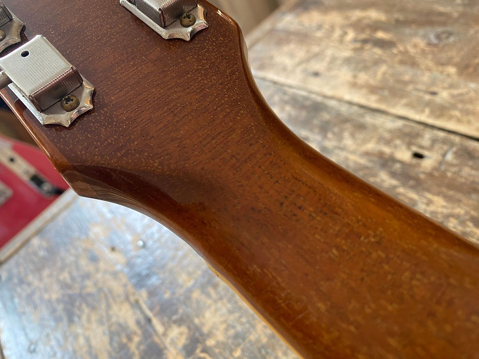 Thumbnail: Gibson Les Paul Classic 1998 Goldtop Bullion Gold w/ OHSC Yamano