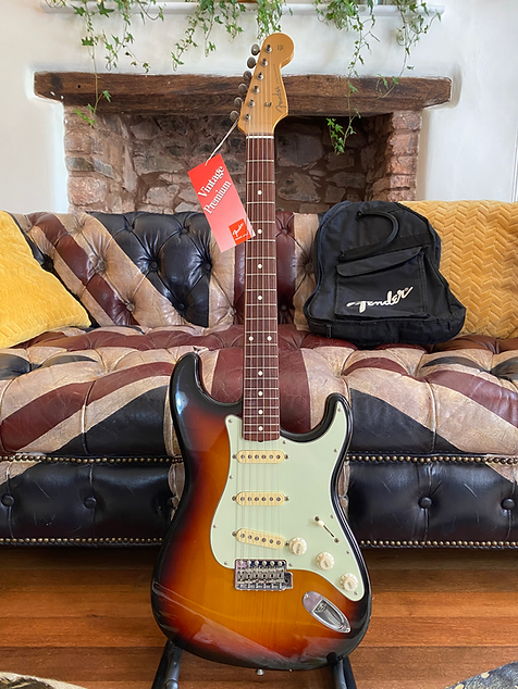 Vintage FujiGen built Fender Stratocaster Japan 1962 RI MIJ N