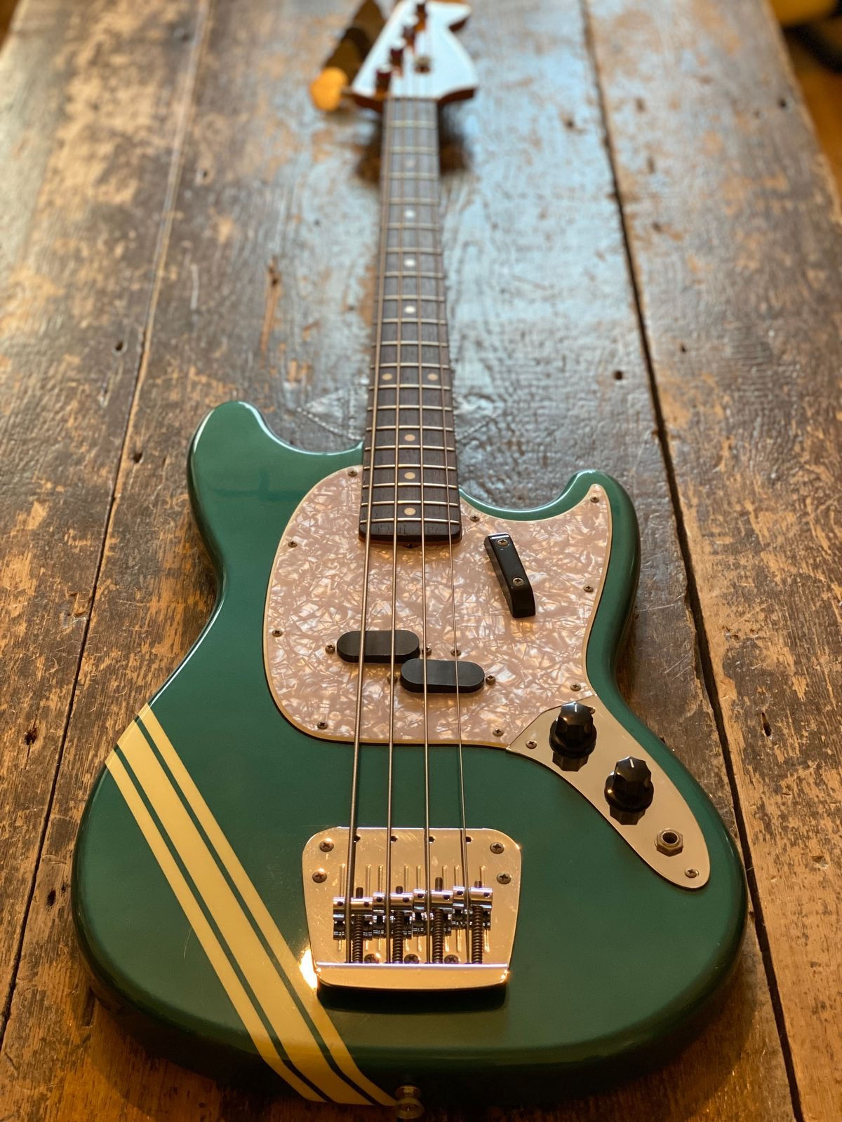 Fender Japan Mustang Bass 1997 Ocean Turquoise Metallic Comp with Matching HS