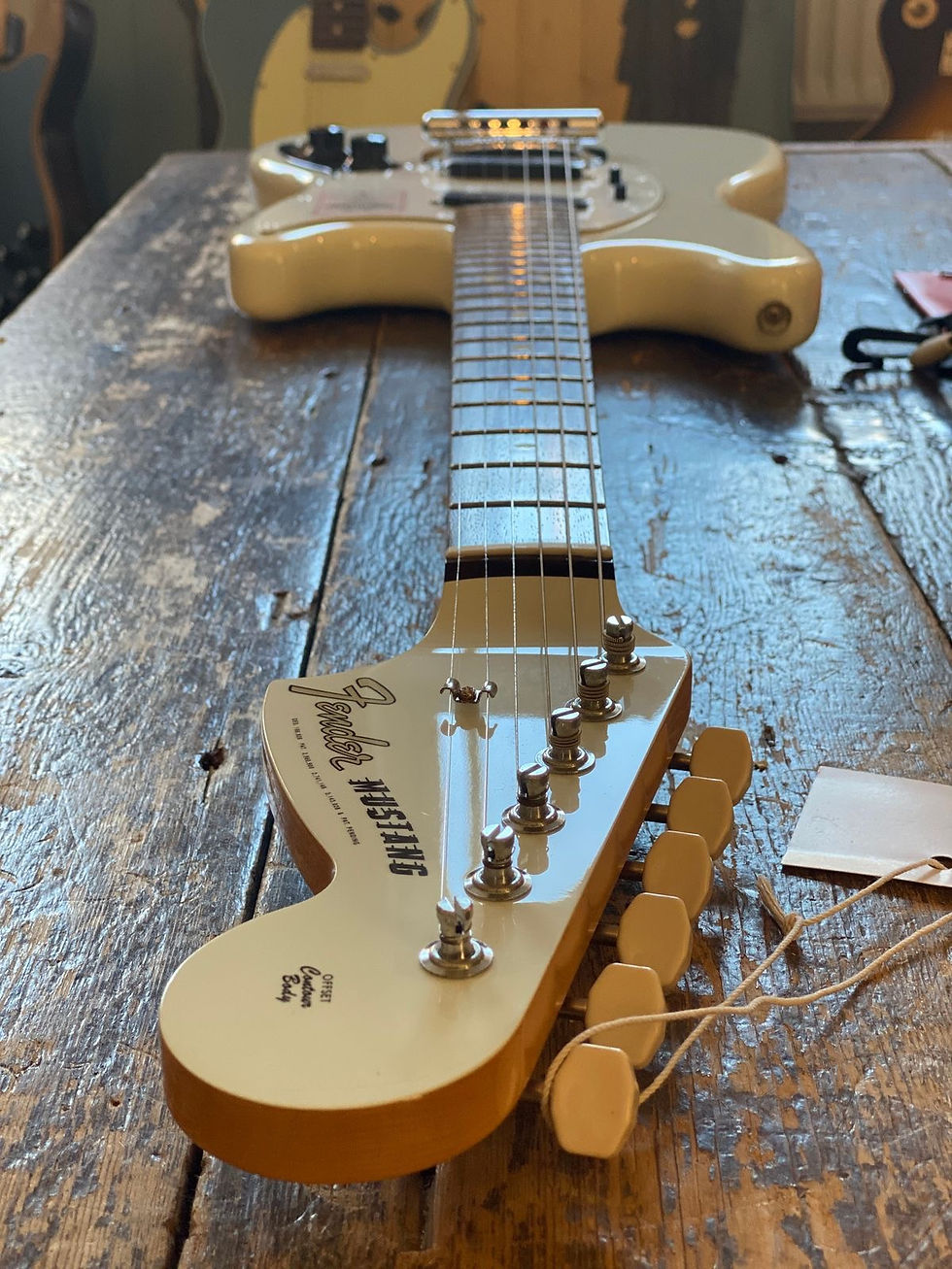 Thumbnail: Fender Japan Traditional White/Red FSR Competition 60's Mustang 2022 MIJ