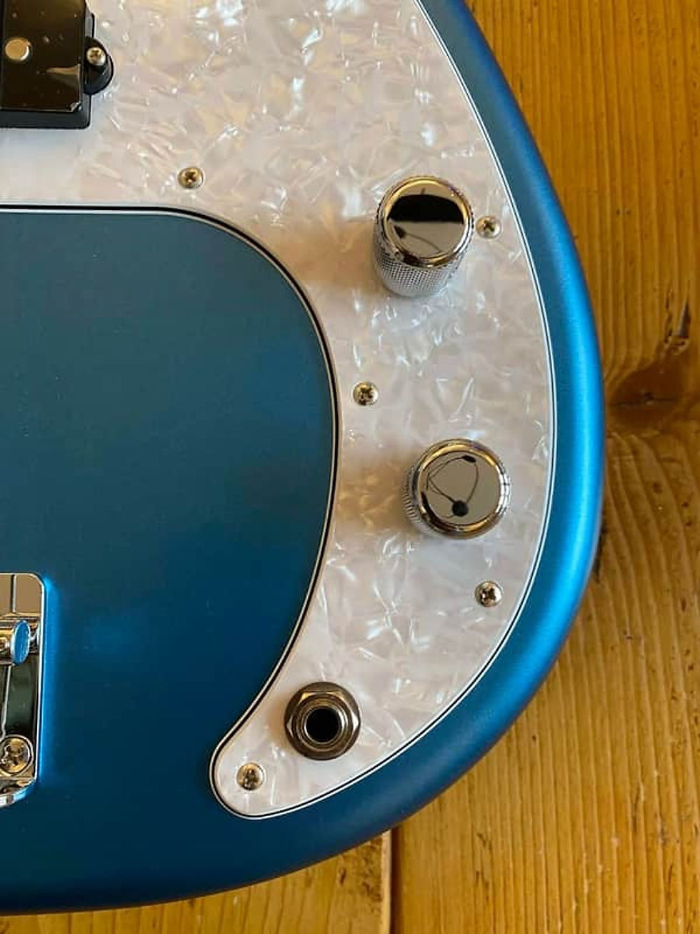 Thumbnail: Fender Japan Exclusive Limited Edition Lake Placid Blue Precision Bass Alder