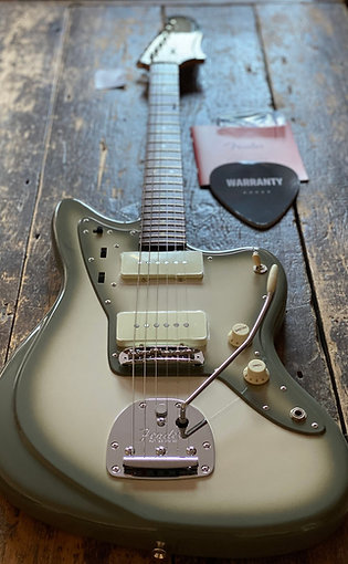 Ltd Fender Japan Starmaster Offset FSR Antigua Mint Condition w/ Hangtags, Japan