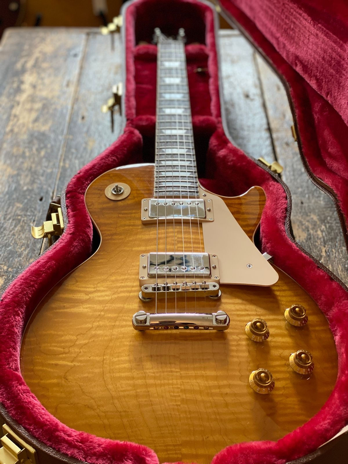 Gibson Les Paul Standard Japan Only 'Custom Shop Top' Model Honey Burst w/ OHSC