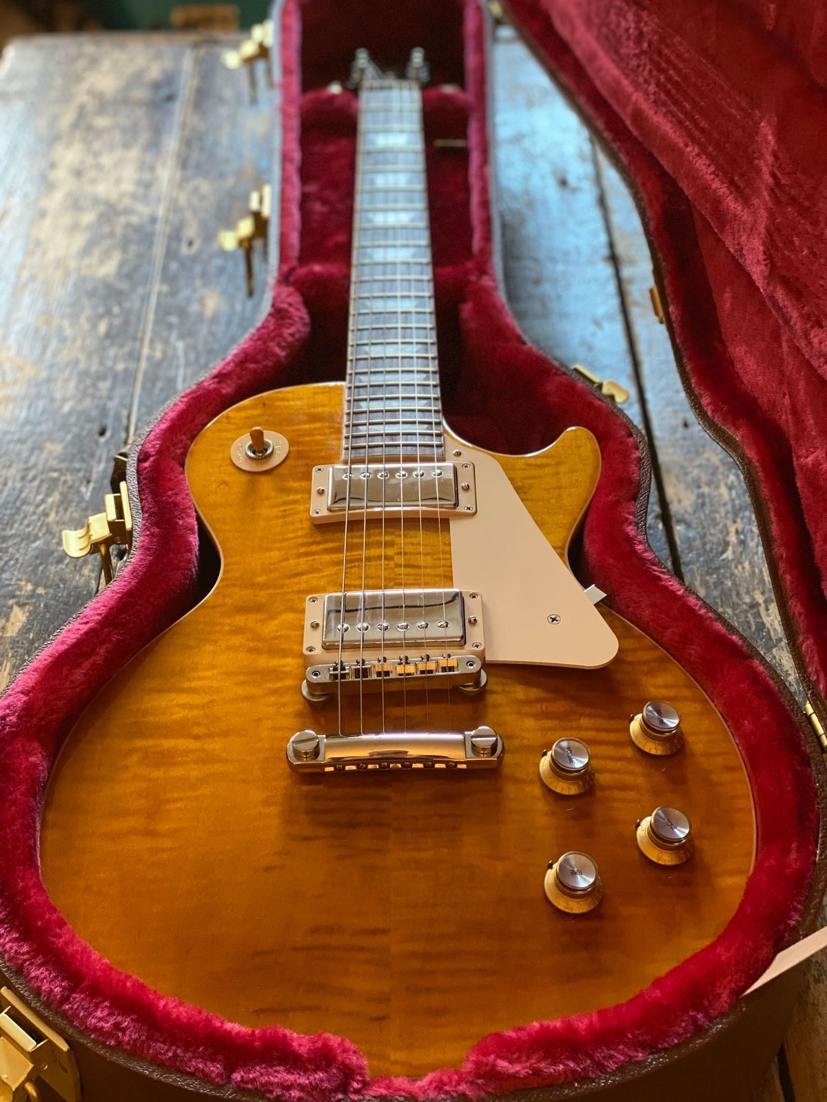 Gibson Les Paul Standard 2023 Honey Amber Burst w/ OHSC & Docs