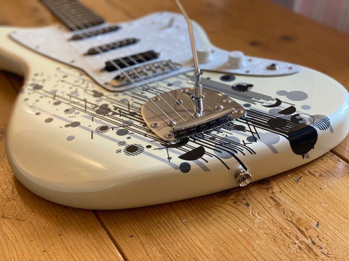 ギター Squier by Fender SCANDAL MAMI Jazzmaster Squier】【SCANDAL MAMIモデル】スクワイヤー『エレキギター』Mami