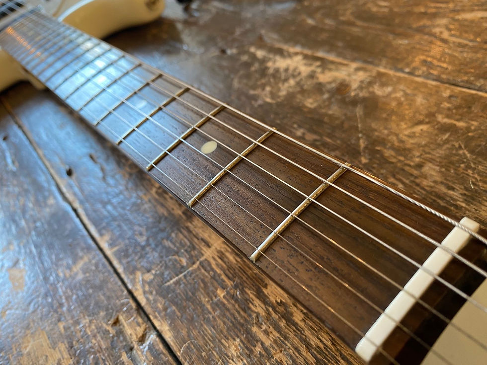 Thumbnail: Fender Japan Traditional White/Red FSR Competition 60's Mustang 2022 MIJ