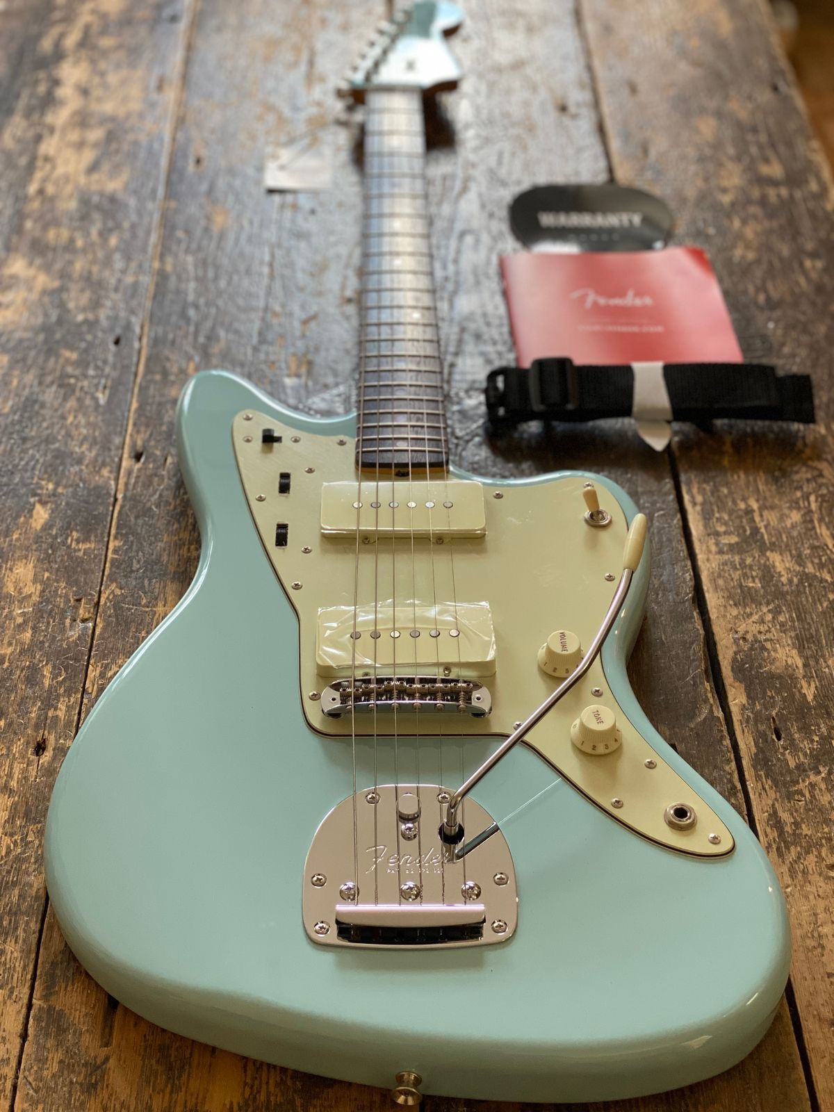 Fender Japan 1960's Traditional Jazzmaster FSR Daphne Blue w/ Matching Headstock