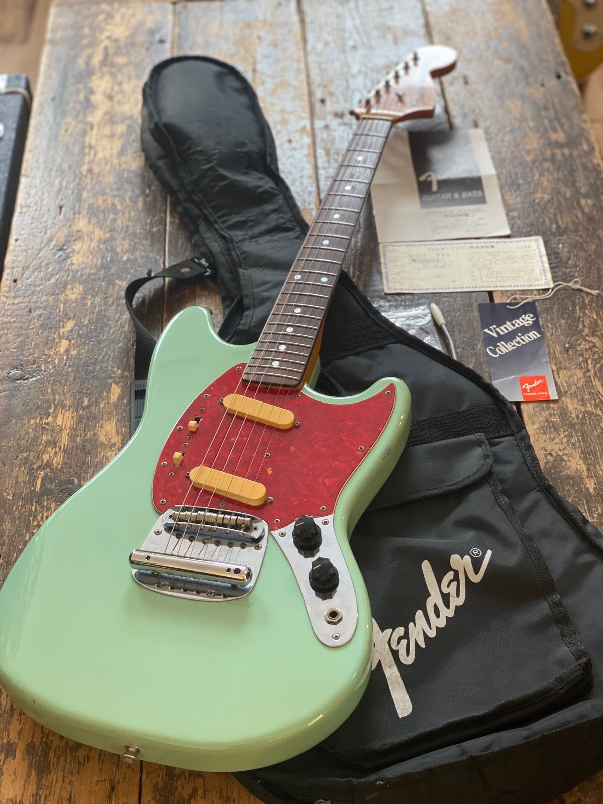 Fender Grunge Era 1969 Reissue Mustang MIJ Sonic Blue 1993 with Case and Docs