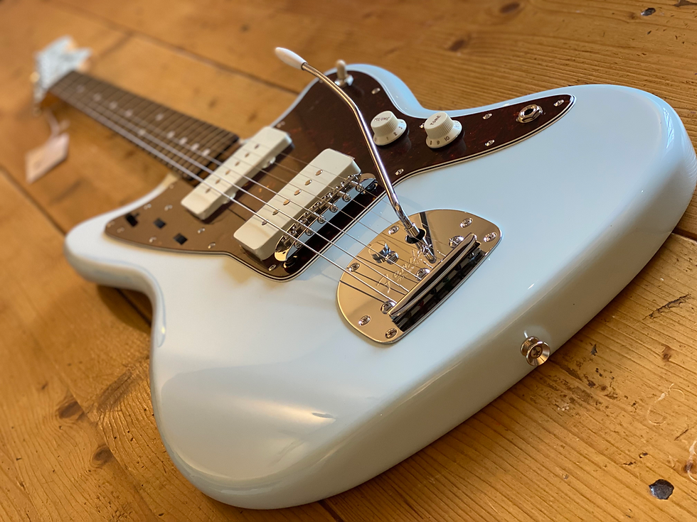 ギター fender japan jazzmaster Fender Japan Jazzmaster Daphne Blue w/ Matching Headstock Ltd 2022