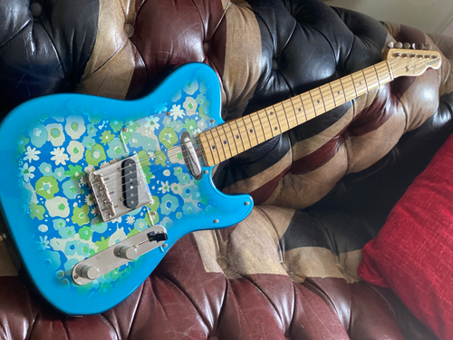 ギター Fender Japan Blue Flower Telecaster 1999-2002 Fender Japan Telecaster Blue Flower 1968 Re-Issue