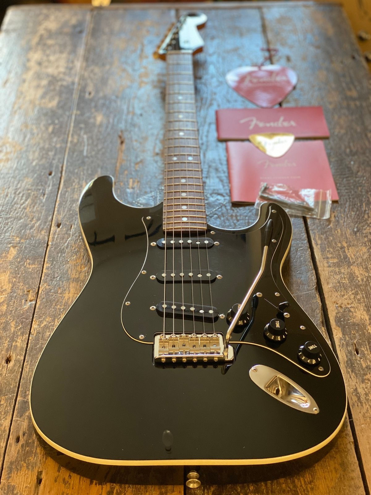 Fender Japanese FSR Aerodyne Stratocaster Piano Black 2019