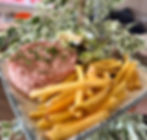 Méga Tartare de bœuf (préparé) frites et salade image