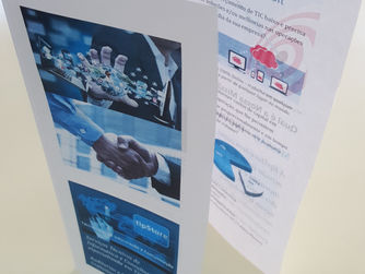 tipStore six piece flyer