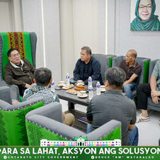PATULOY NA UGNAYAN AT PRAYORIDAD NA MGA PROGRAMA Tinalakay sa pulong nina BARMM Interim Chief Minister Abdulraof Macacua at Cotabato City Mayor Bruce Matabalao kasama si MILG Minister Jordan Bayam, Vi