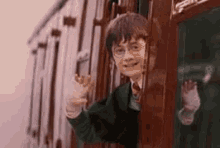bye-goodbye.gif