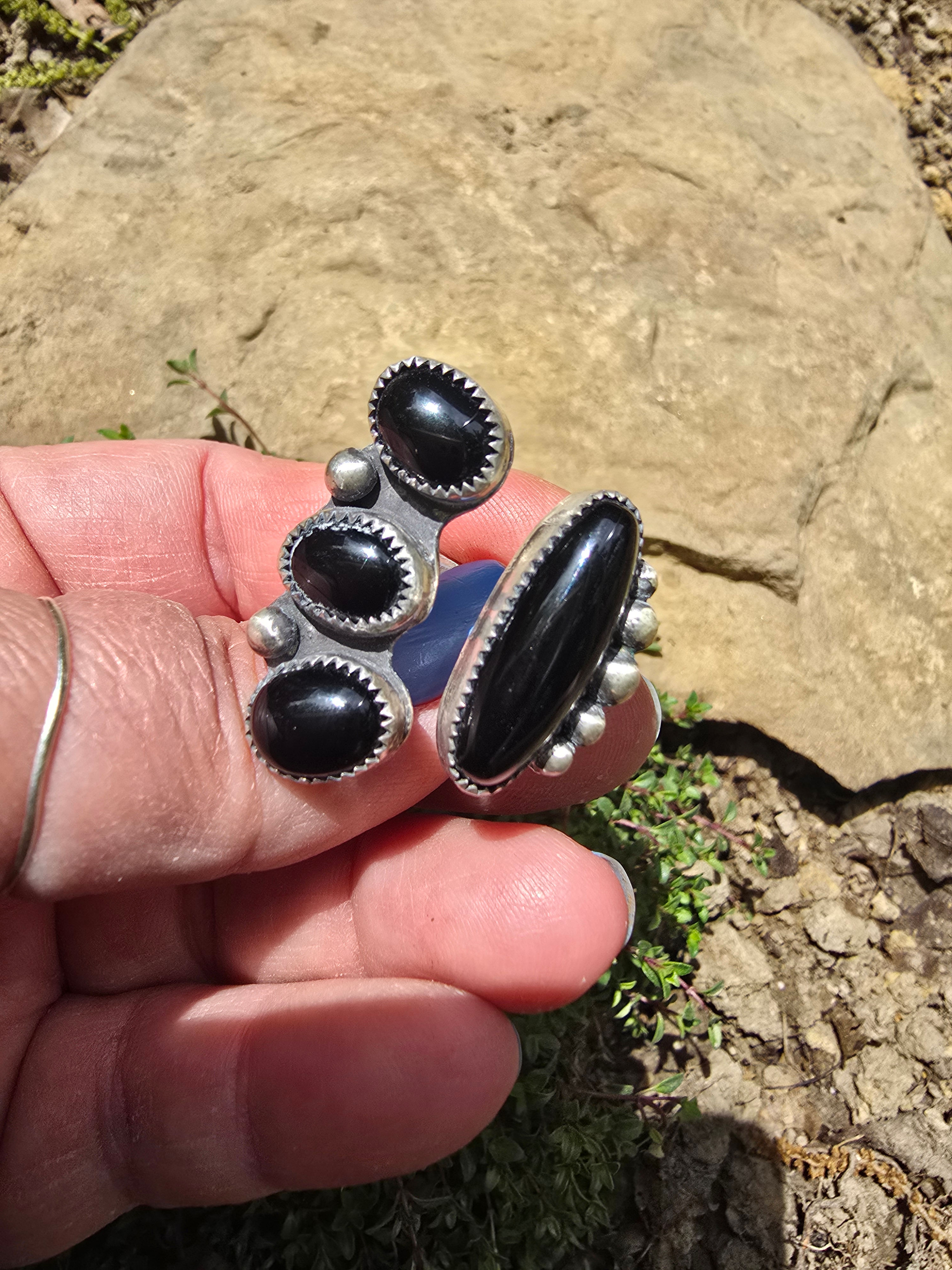 Ella Ring in Onyx