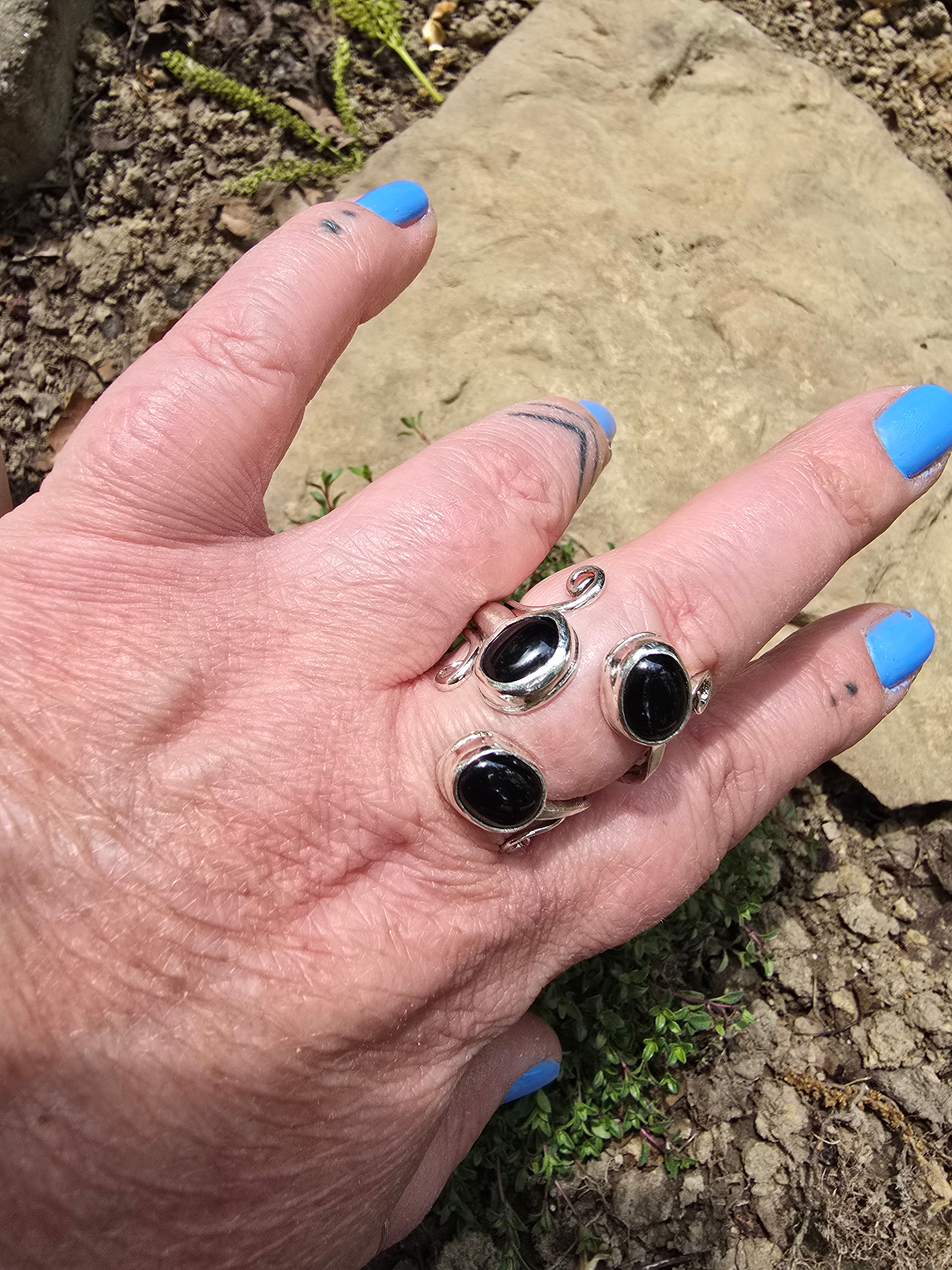Helix Ring in Onyx