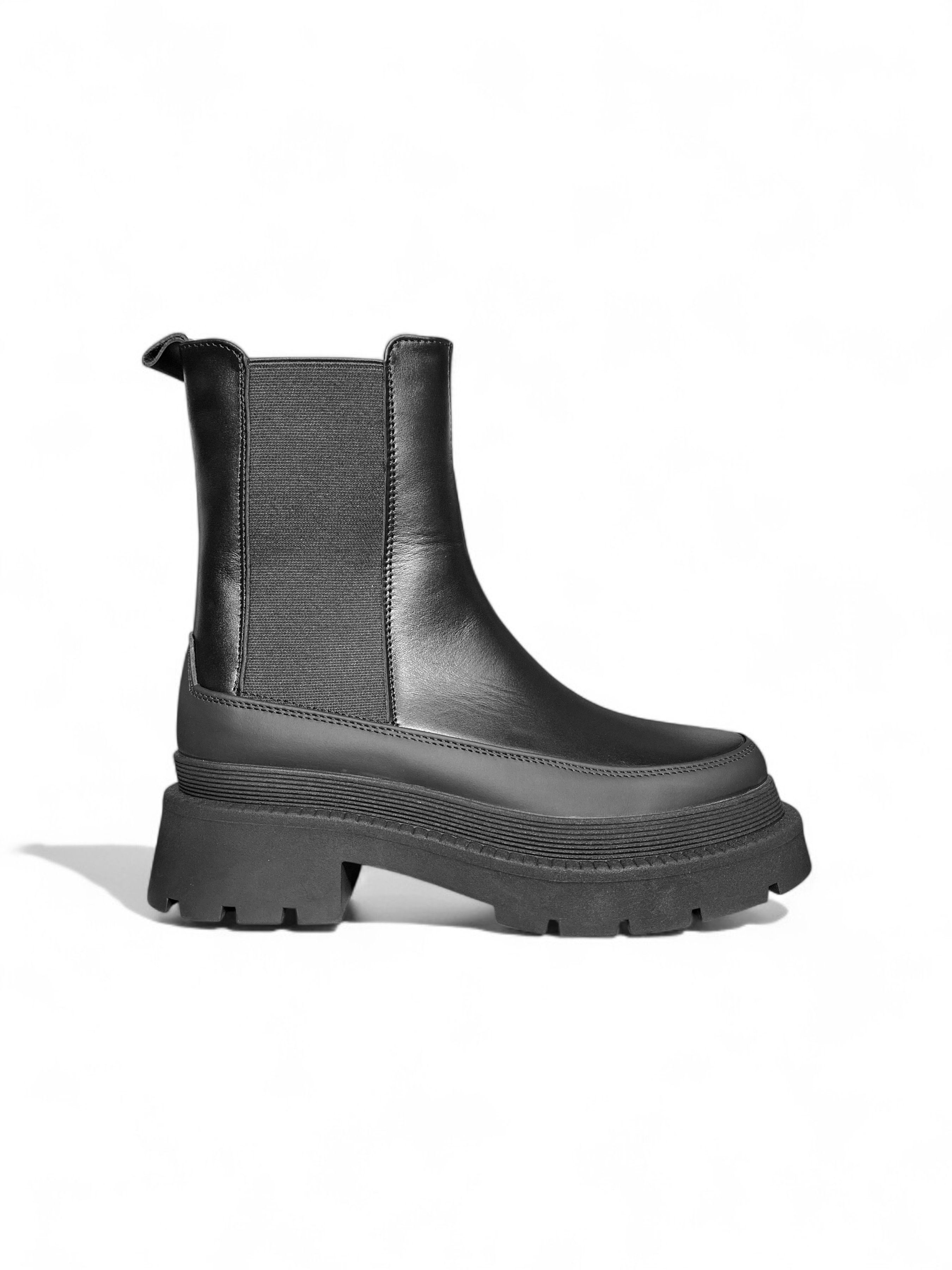 Жіночі чорні челсі