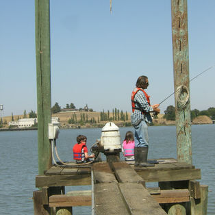 For sale, Ruport Properties, the Irrigation pump, Ruport Properties Real Estate For Sale, Rural Land Country Acreage, River Waterfront property, Ranch, Farm House, Private Lagoon, Sacramento Solano California, serine, peaceful