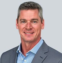 Lennie Rhoades Headshot_edited_edited_ed