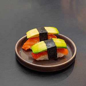 114. Saumon Avocat