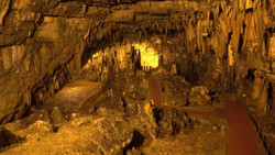 Drogarati Cave