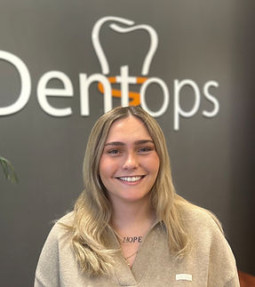 Frau Scheffler_edited.jpg