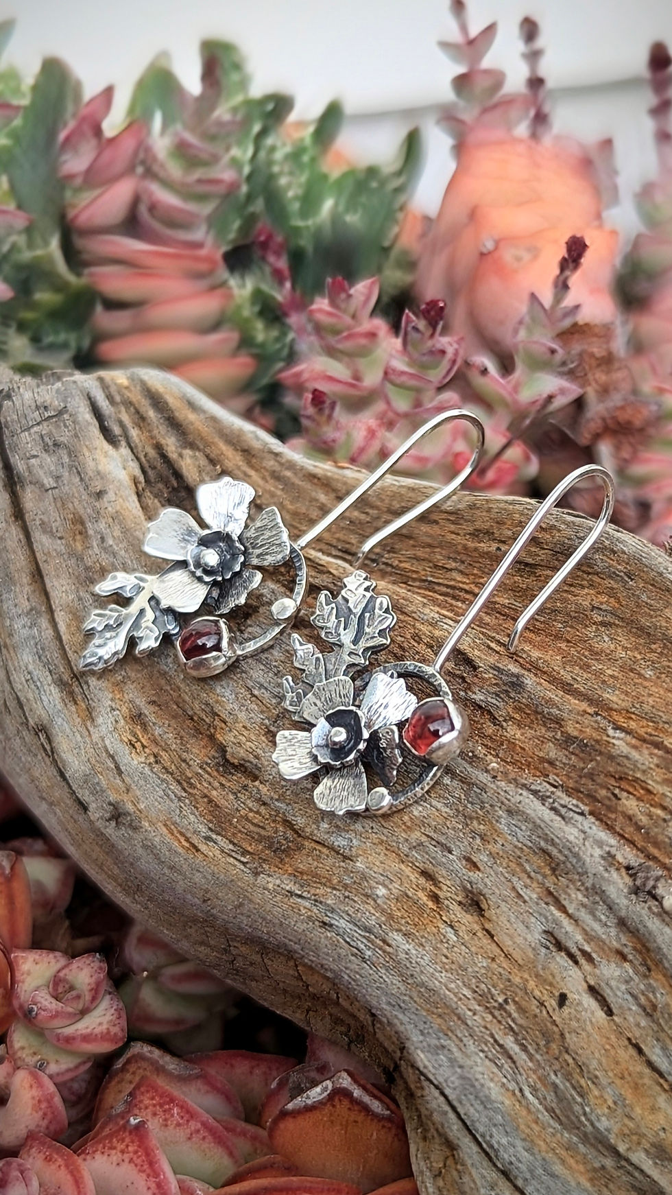 Thumbnail: Wreath Earrings with Garnet Gemstones