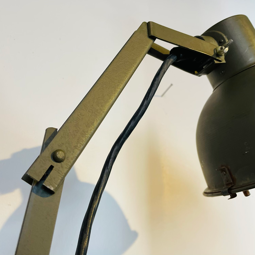 Thumbnail: Lampe de l’armée tchécoslovaque 