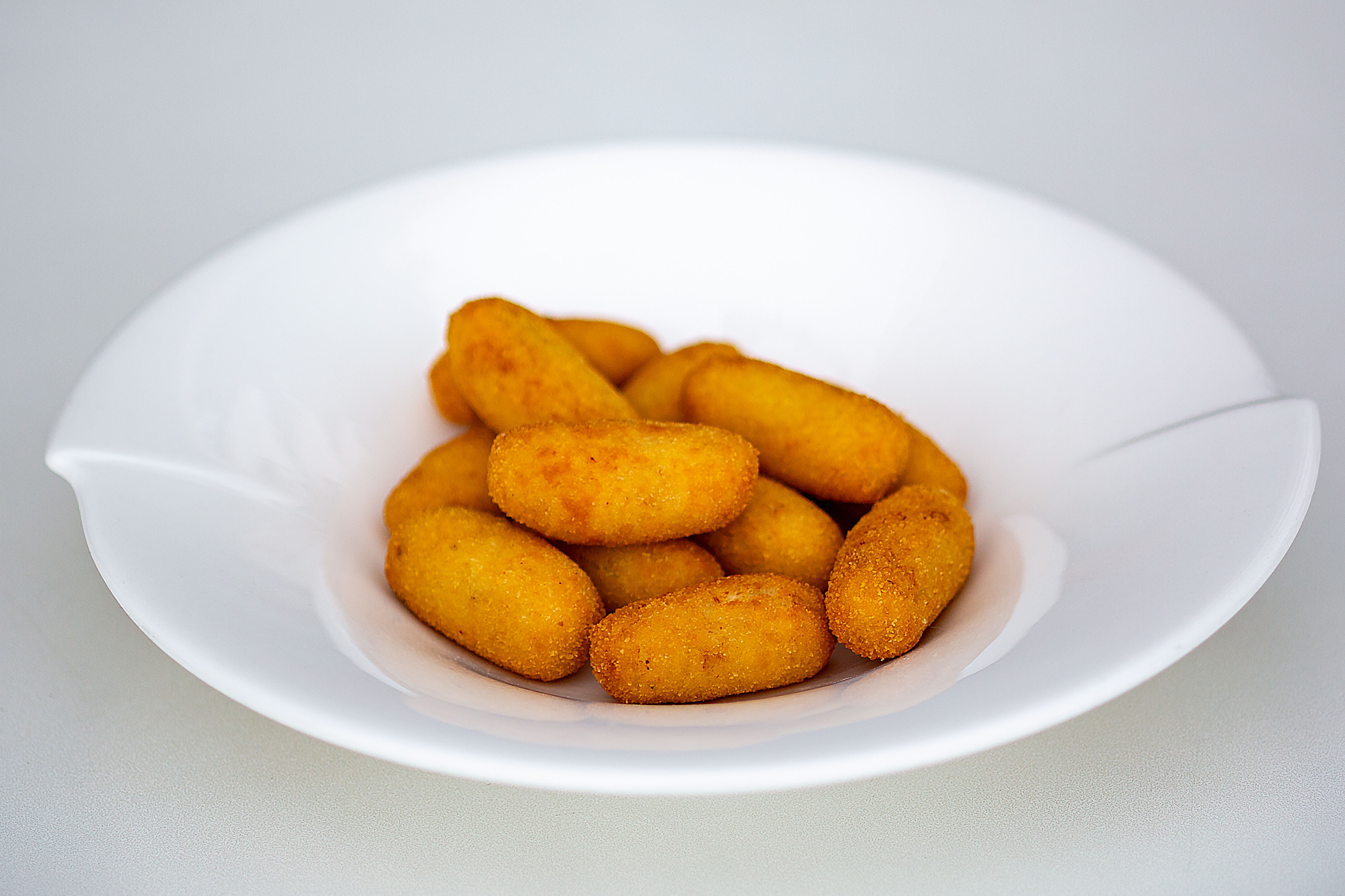 Croquetas de pollo y jamón york
