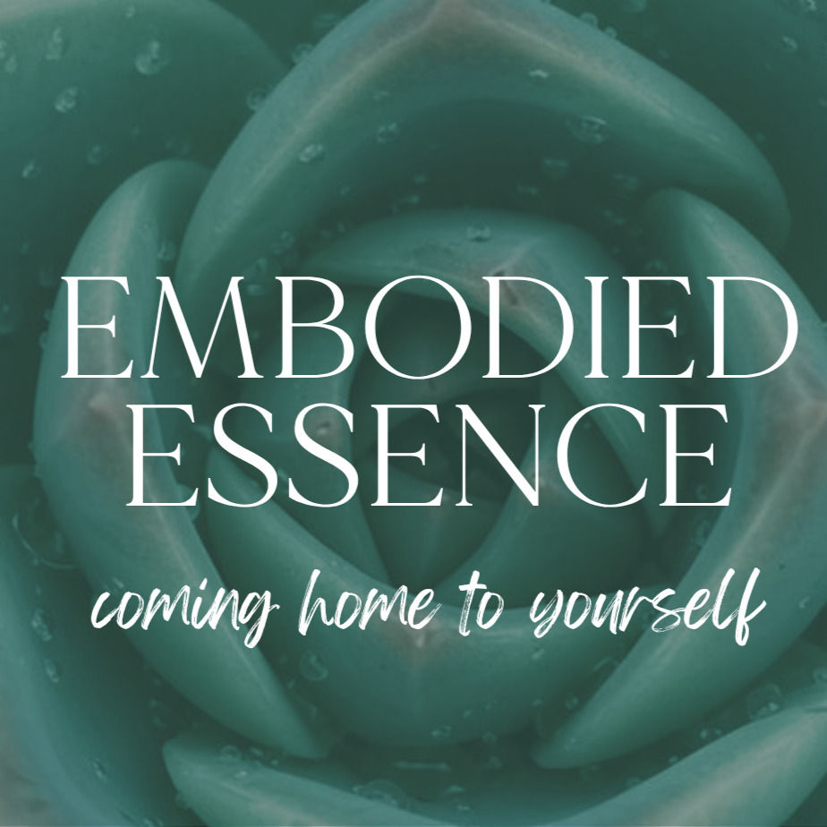 Circle of nature elements around a candle