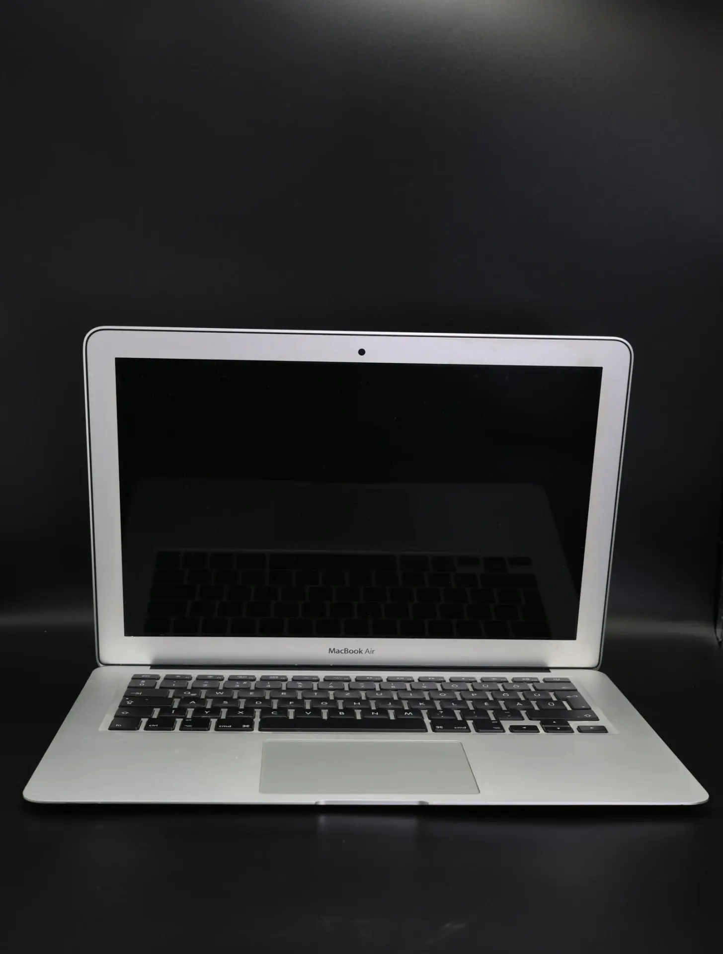Apple MacBook Air 13″ 2017 i5 128 GB 8 GB RAM Silver HUN Bill