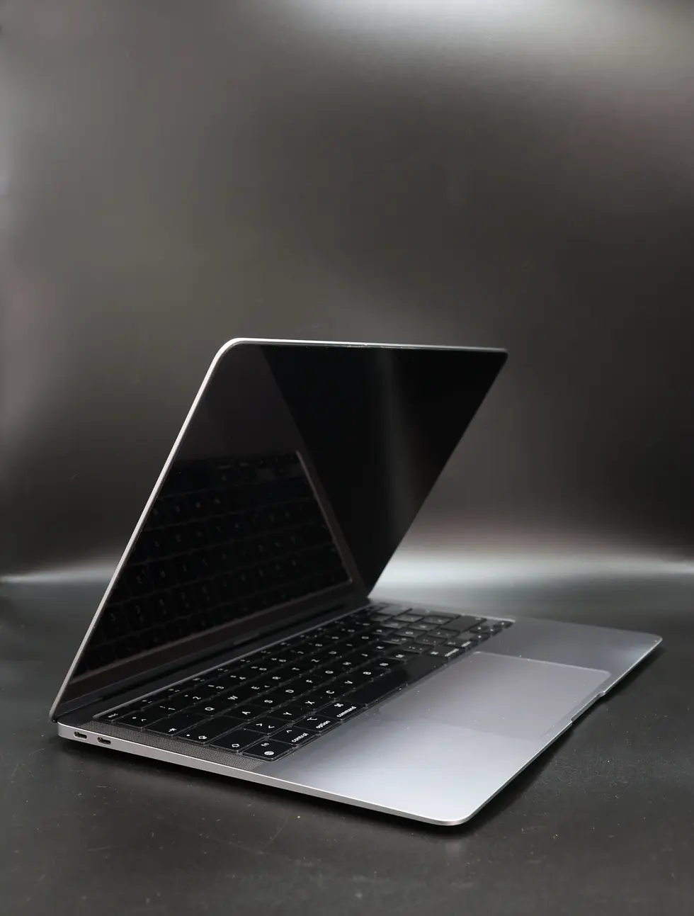 Indexkép: Apple MacBook Air 13″ 2020 M1 512 GB SSD 16 GB RAM Space Gray 87% EU Bill