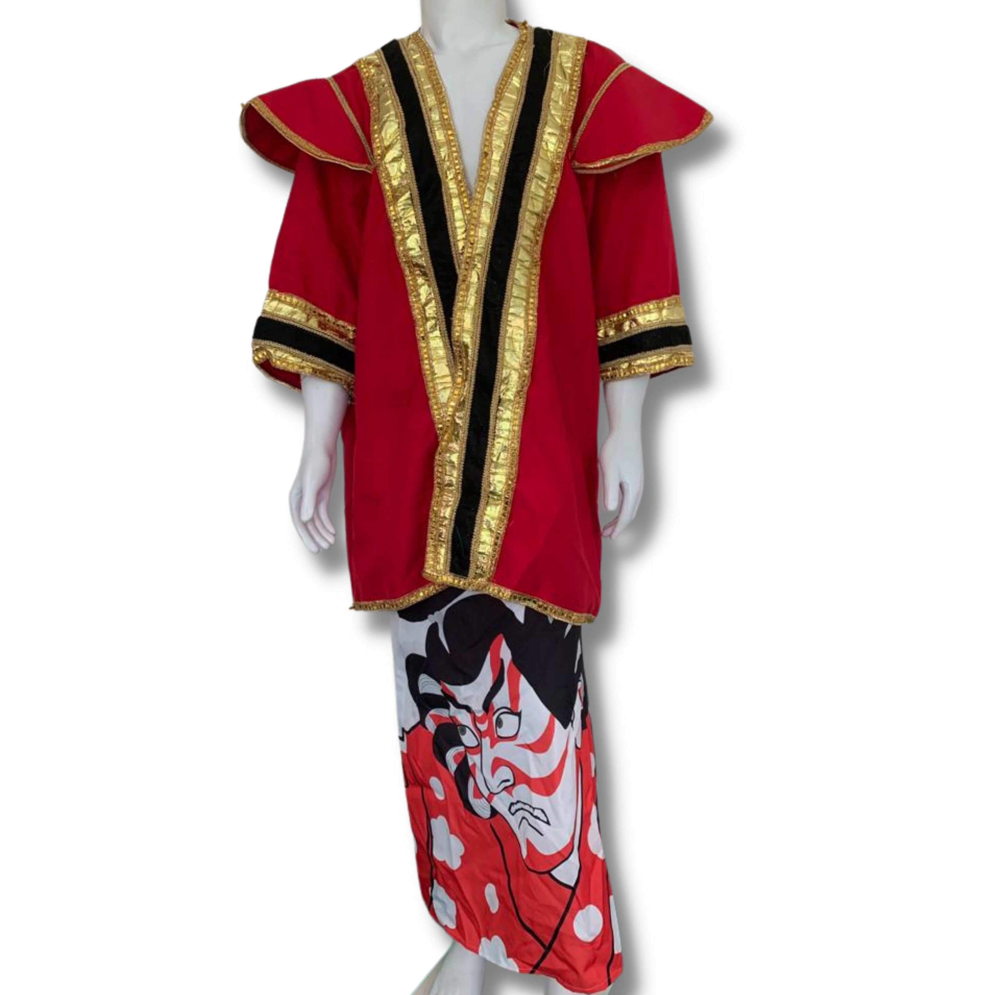 Quimono vermelho com saia longa **