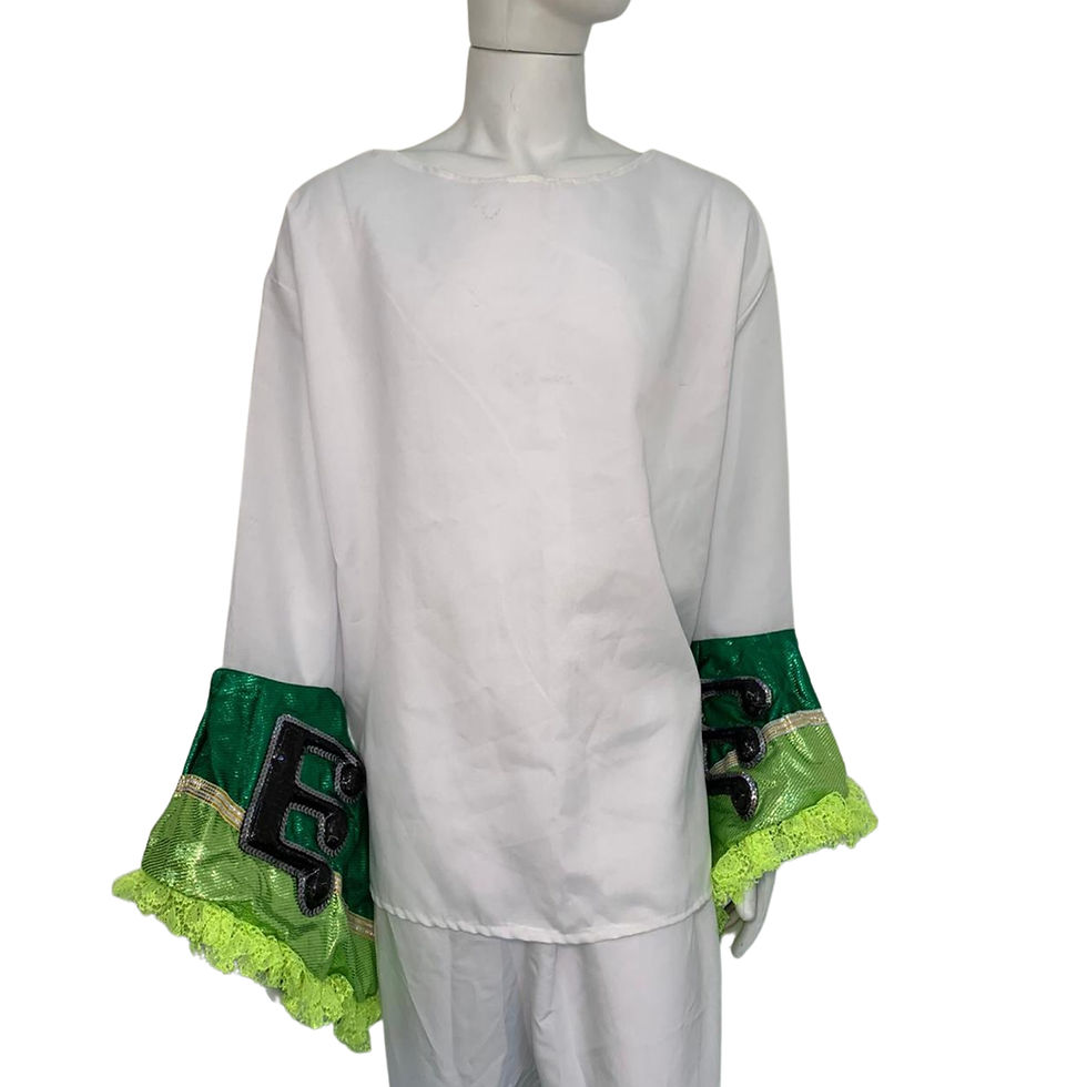 Miniatura: Conjunto branco e verde com notas musicais *