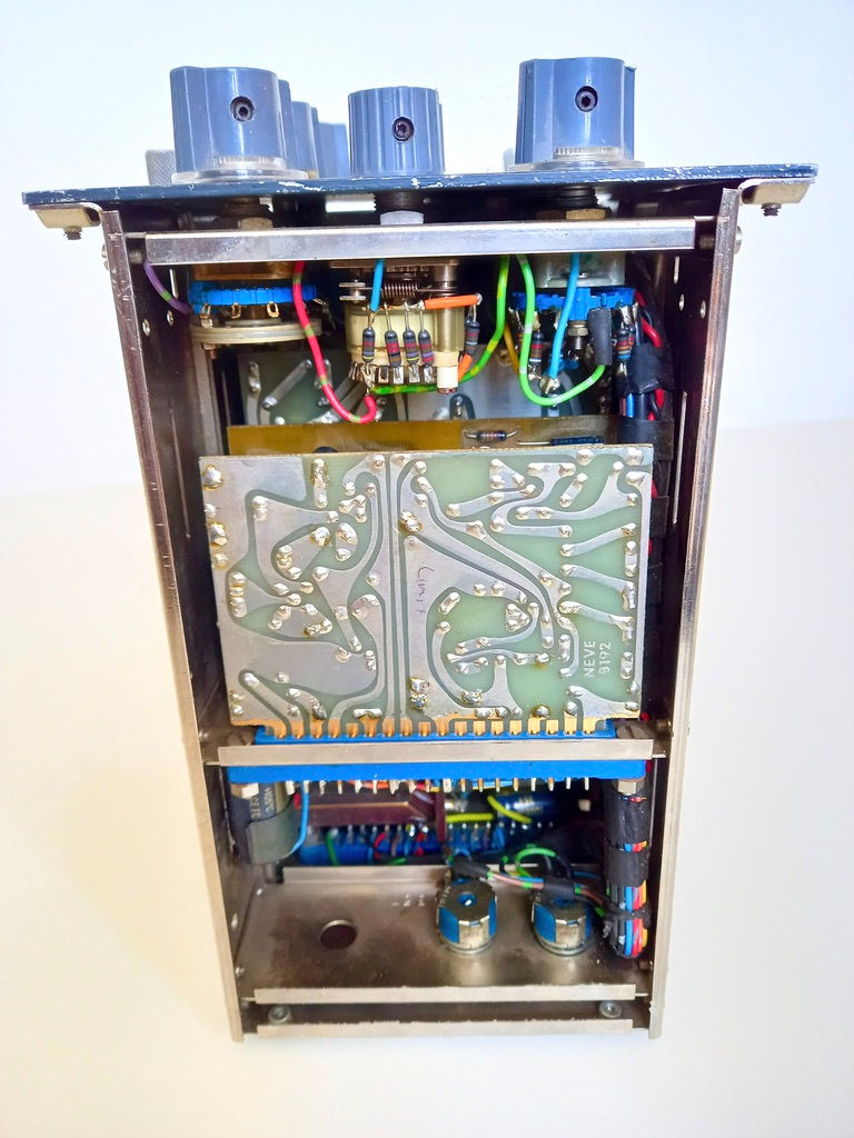 Thumbnail: Neve 2254/A