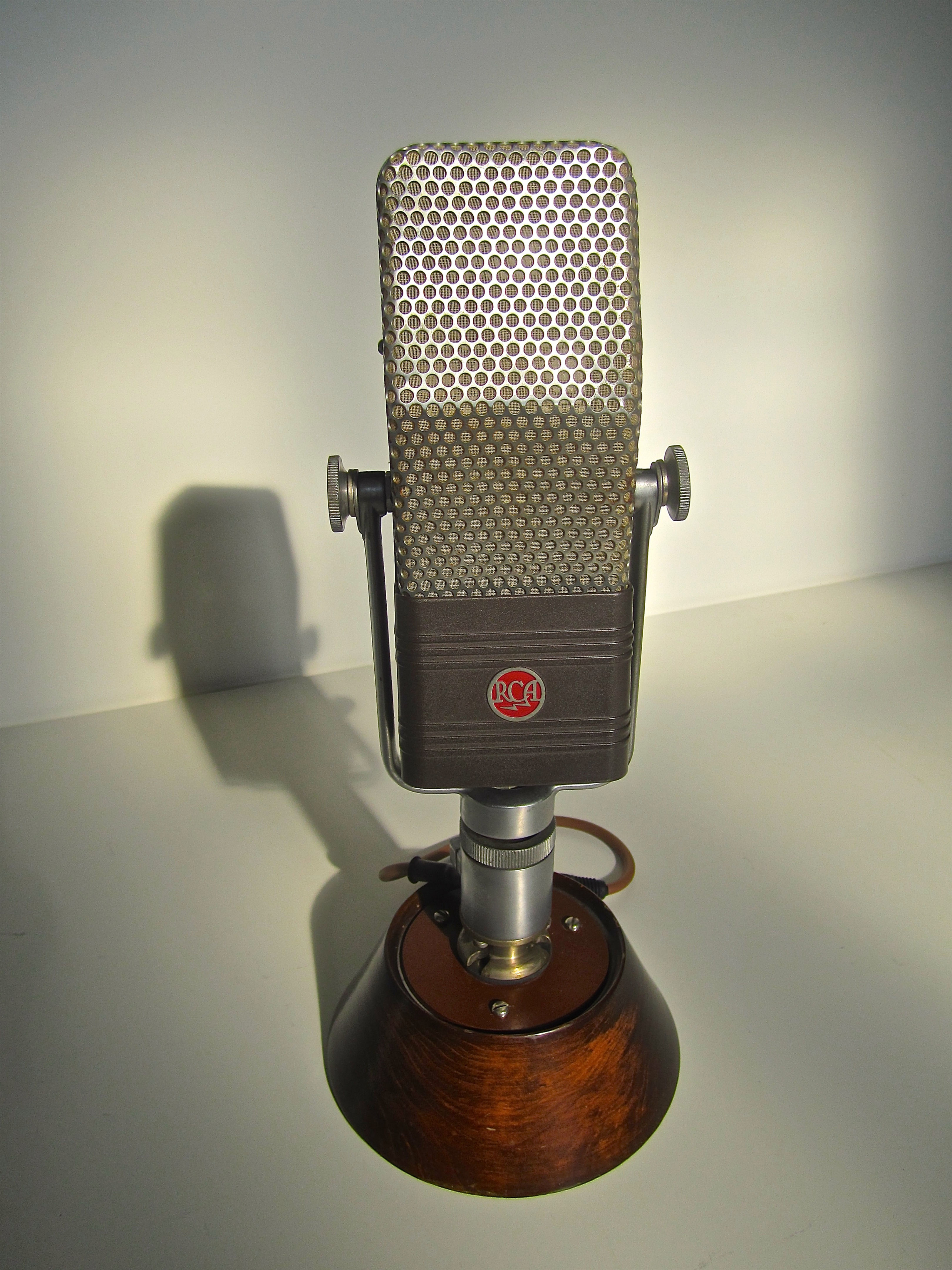 Vintage RCA 44