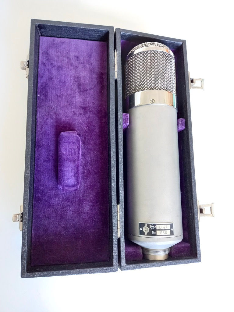 Thumbnail: Telefunken U47