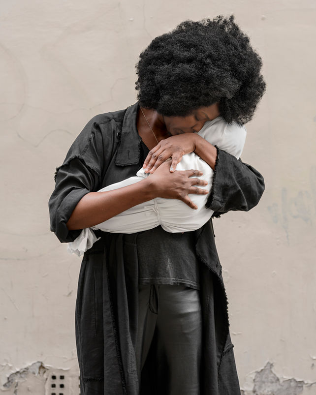 Silent Voices, portrait of black woman in Brussels