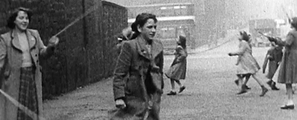 Girl_skipping.jpg