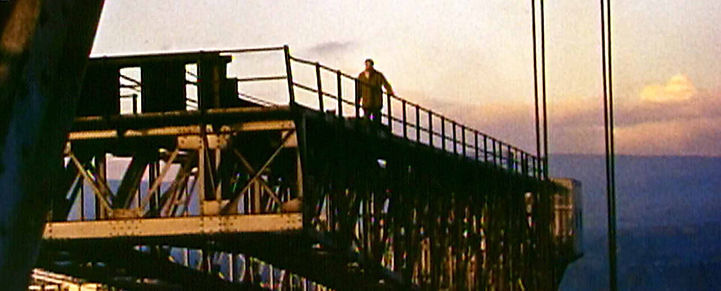 Swinging_crane.jpg